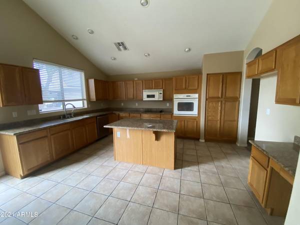 Peoria, AZ 85383,7318 W TETHER Trail