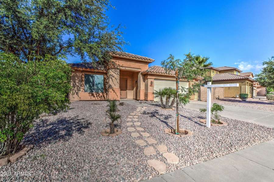 642 W CORRIENTE Court, San Tan Valley, AZ 85143