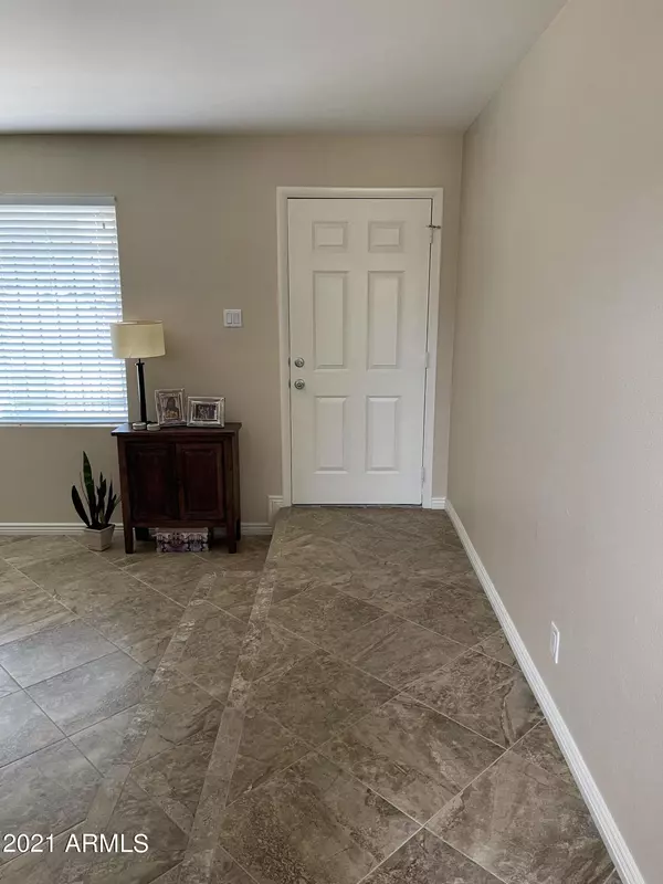 Phoenix, AZ 85051,9048 N 38th Drive