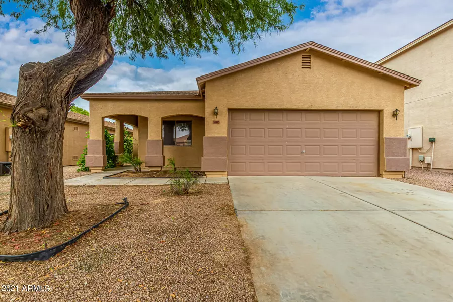 30465 N BAREBACK Trail, San Tan Valley, AZ 85143