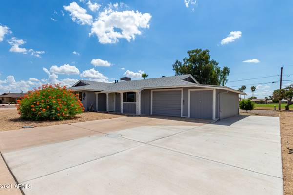 Sun City, AZ 85351,11602 N DESERT HILLS Drive W