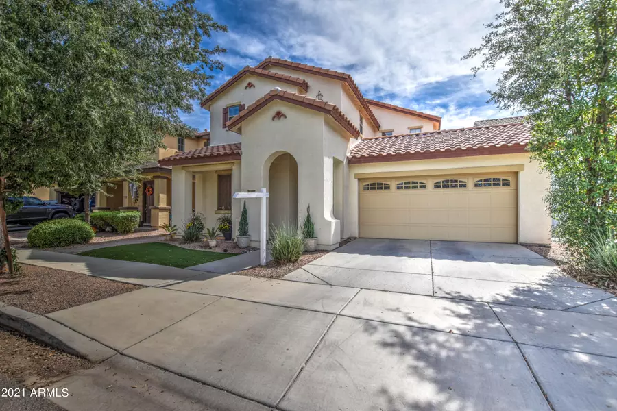 3497 E CARLA VISTA Drive, Gilbert, AZ 85295