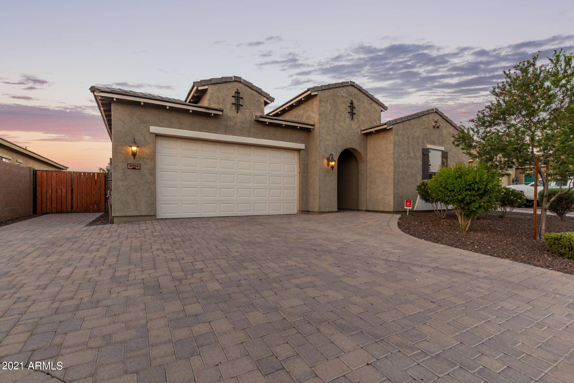 3944 E MIA Lane, Gilbert, AZ 85298