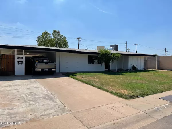 5821 W CLARENDON Avenue, Phoenix, AZ 85031