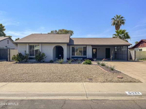 6433 W SUNNYSLOPE Lane, Glendale, AZ 85302