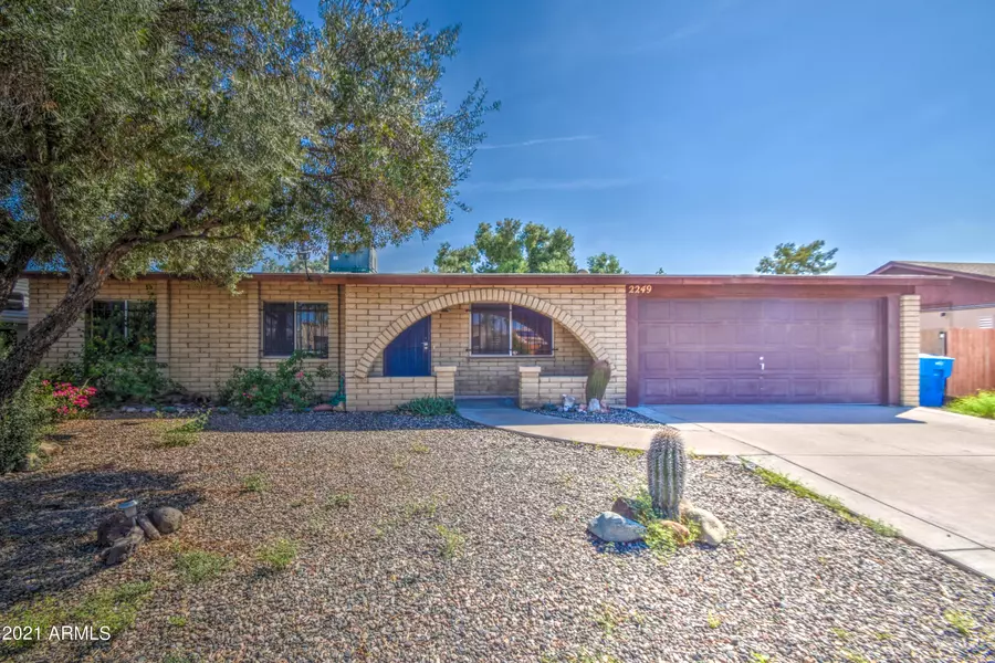 2249 W BLUEFIELD Avenue, Phoenix, AZ 85023