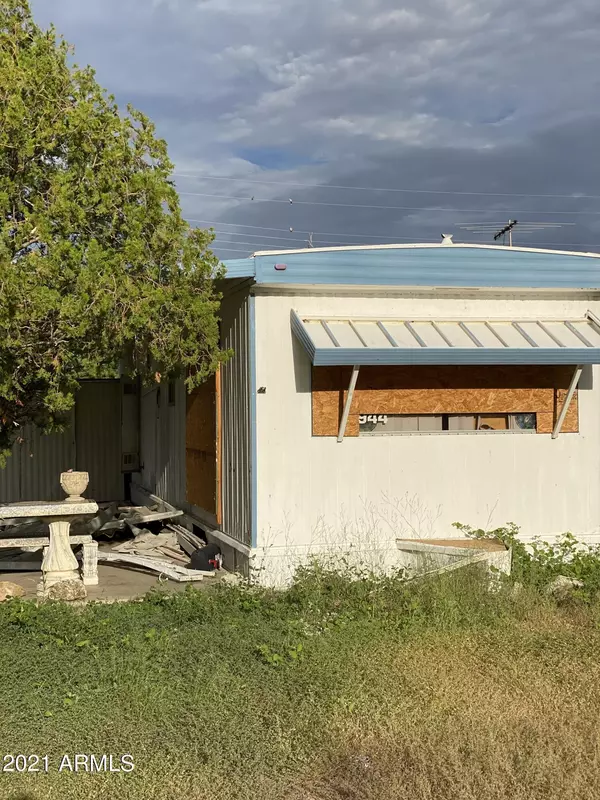 Apache Junction, AZ 85120,932 S DESERT VIEW Drive