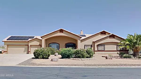 9298 W WEAVER Circle, Casa Grande, AZ 85194