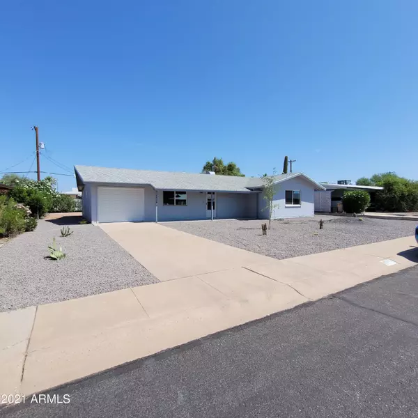 5714 E Cicero Road, Mesa, AZ 85205