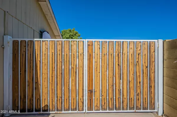 Glendale, AZ 85301,4608 W MIDWAY Avenue