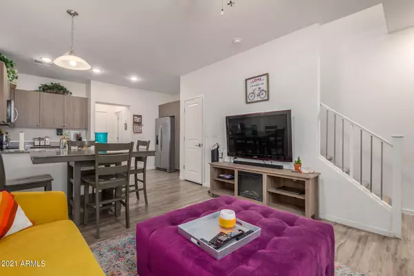 Phoenix, AZ 85040,2358 E HUNTINGTON Drive