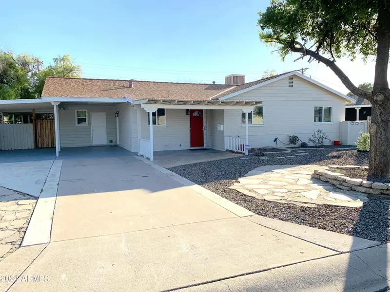 2133 W PALMAIRE Avenue, Phoenix, AZ 85021