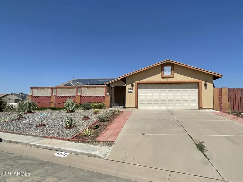 8442 W TROY Drive, Arizona City, AZ 85123