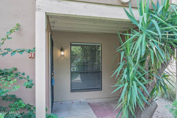 Phoenix, AZ 85020,1425 E DESERT COVE Avenue #37