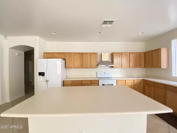 Chandler, AZ 85286,1215 E WINCHESTER Place