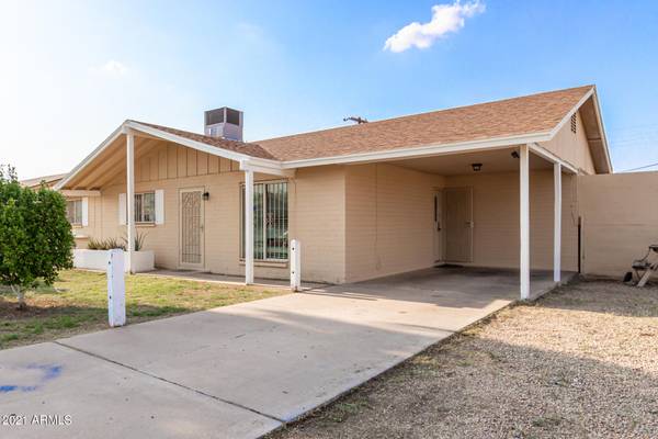 Phoenix, AZ 85042,934 E CARSON Road