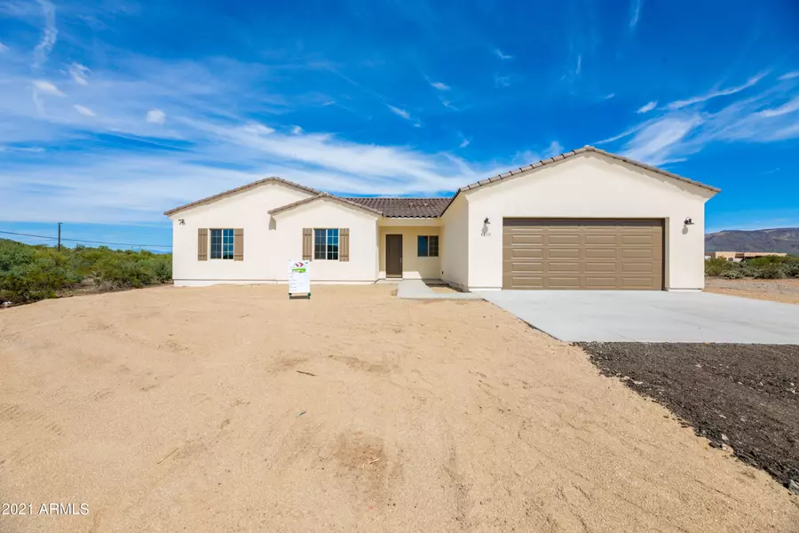 48111 N 15th Avenue, New River, AZ 85087