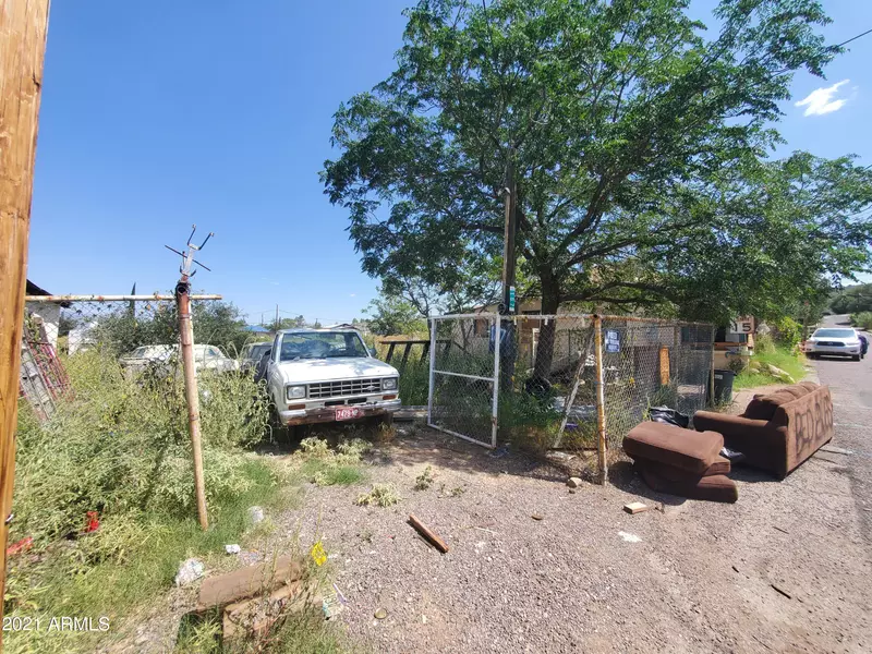 181 S FRANZ Avenue, Miami, AZ 85539