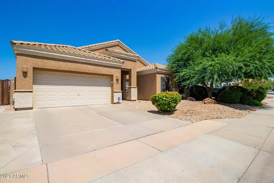 10420 E IRWIN Circle, Mesa, AZ 85209