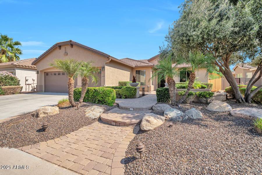 16287 W CHEERY LYNN Road, Goodyear, AZ 85395