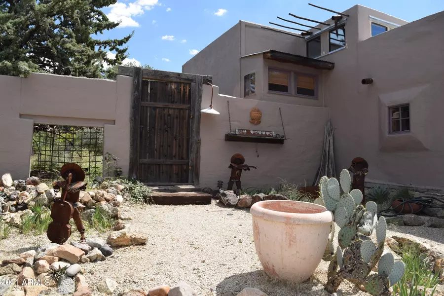 22627 S CORNER Way, Yarnell, AZ 85362