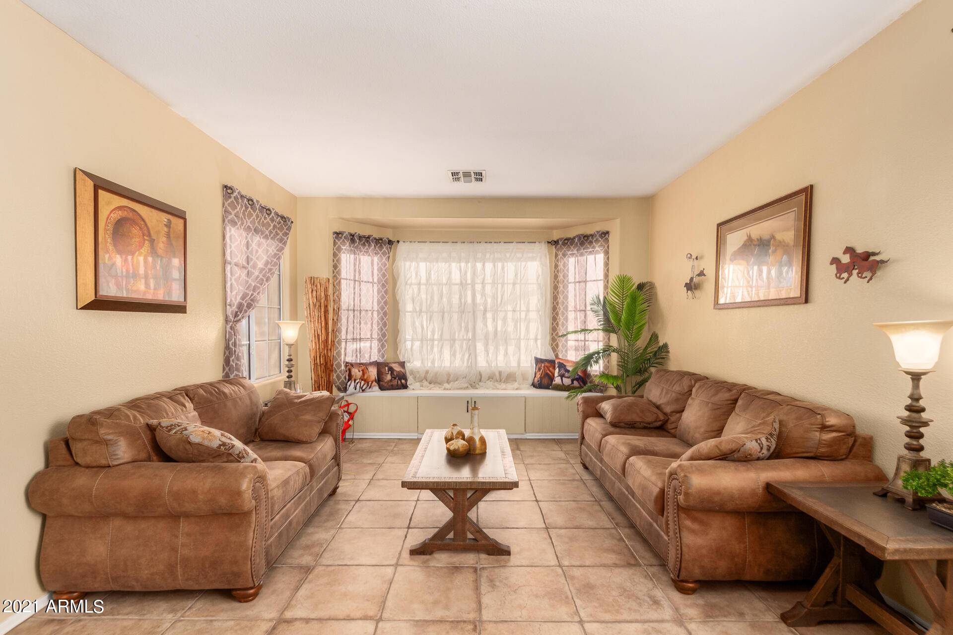 Phoenix, AZ 85041,3251 W MALDONADO Road