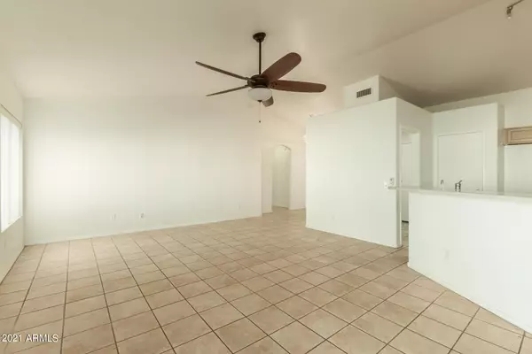 Phoenix, AZ 85027,240 W WAHALLA Lane