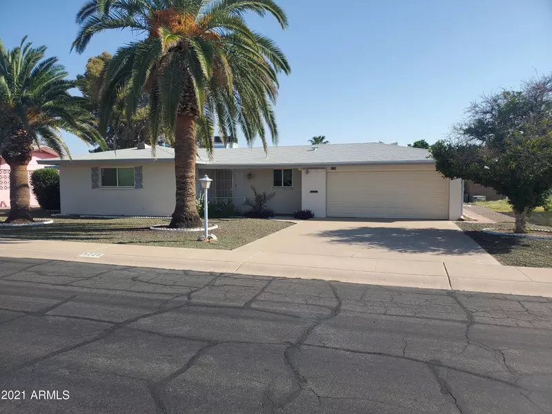 5229 E DALLAS Street, Mesa, AZ 85205