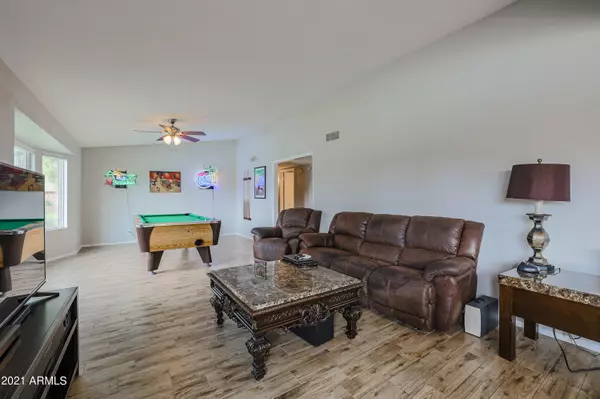 Mesa, AZ 85206,574 LEISURE WORLD --