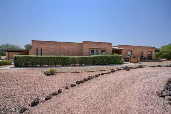 Paradise Valley, AZ 85253,6015 E BERYL Avenue