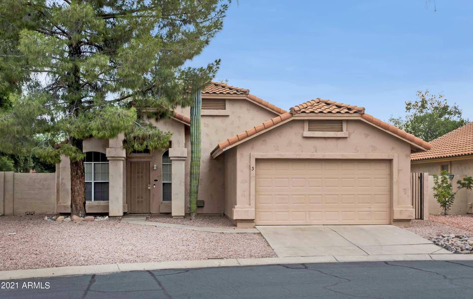 2560 N LINDSAY Road #3, Mesa, AZ 85213