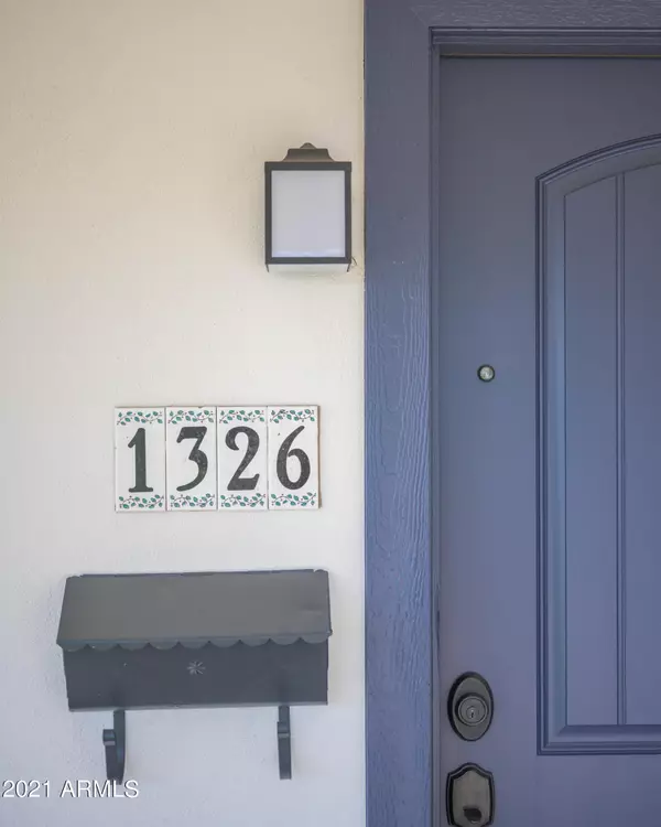 1326 W ROMA Avenue, Phoenix, AZ 85013