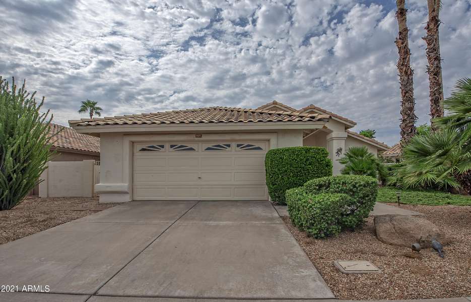 14391 W SHAWNEE Trail, Surprise, AZ 85374