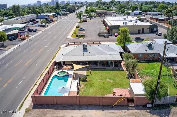 Phoenix, AZ 85013,704 W MARSHALL Avenue