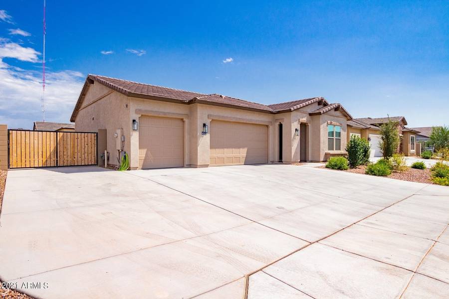 40571 N BARRED Place, San Tan Valley, AZ 85140