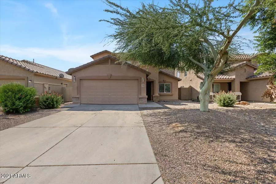 4741 E SILVERBELL Road, San Tan Valley, AZ 85143