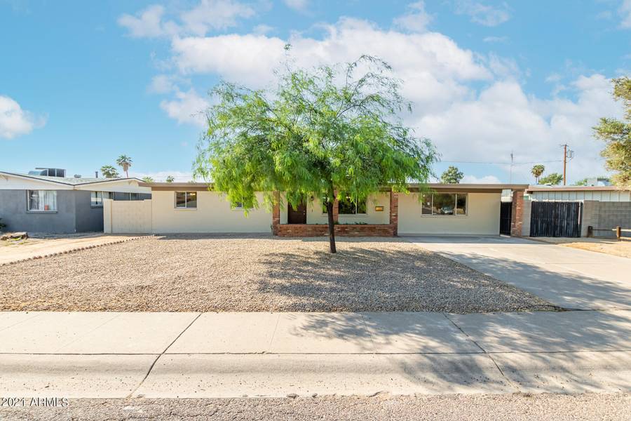 15052 N FLAMENCO Drive, Phoenix, AZ 85053