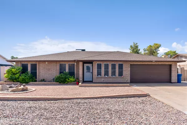 1819 W SUMMIT Place, Chandler, AZ 85224