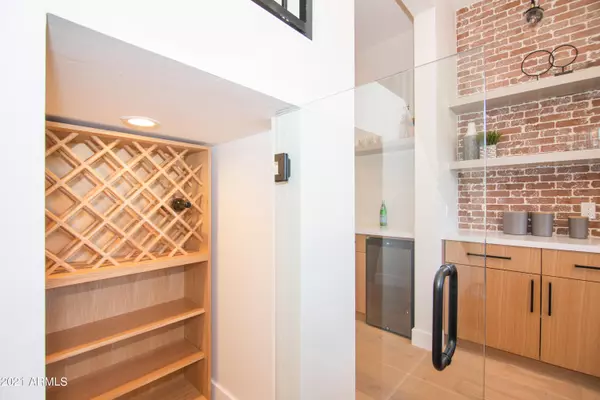 Phoenix, AZ 85018,4917 E INDIANOLA Avenue