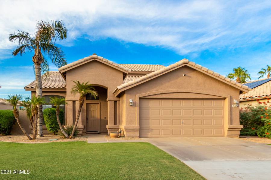 2142 W REDWOOD Drive, Chandler, AZ 85248