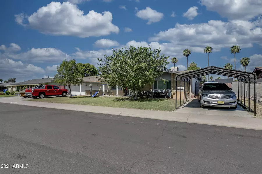 6218 W WOLF Street, Phoenix, AZ 85033