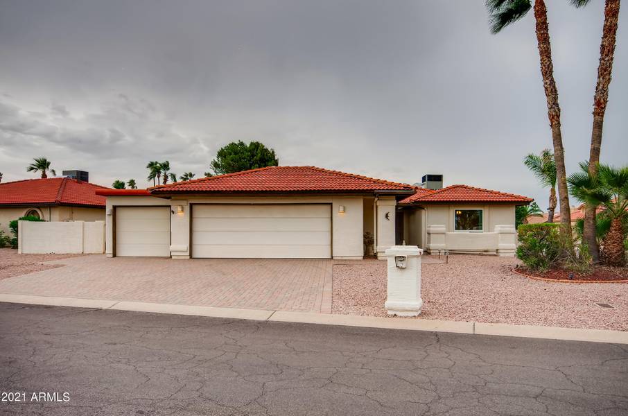 10301 E SILVERTREE Court, Sun Lakes, AZ 85248