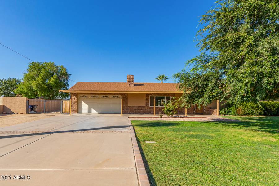 4014 W TOPEKA Drive, Glendale, AZ 85308