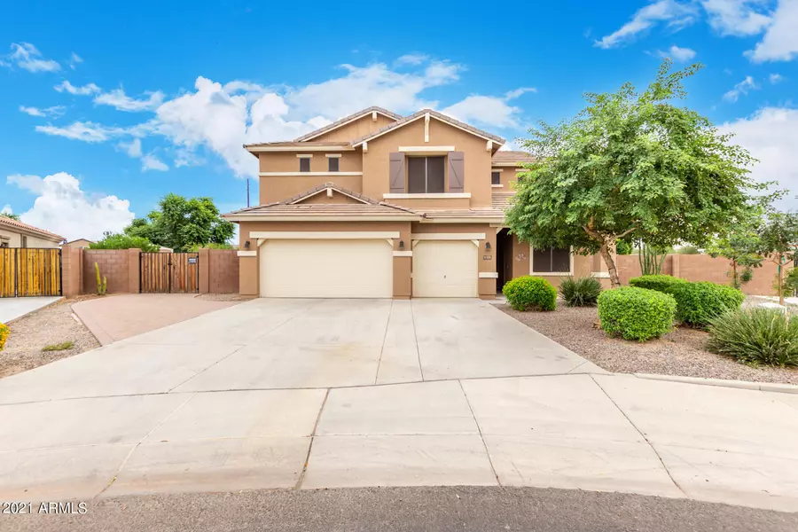 4369 S SQUIRES Lane, Gilbert, AZ 85297