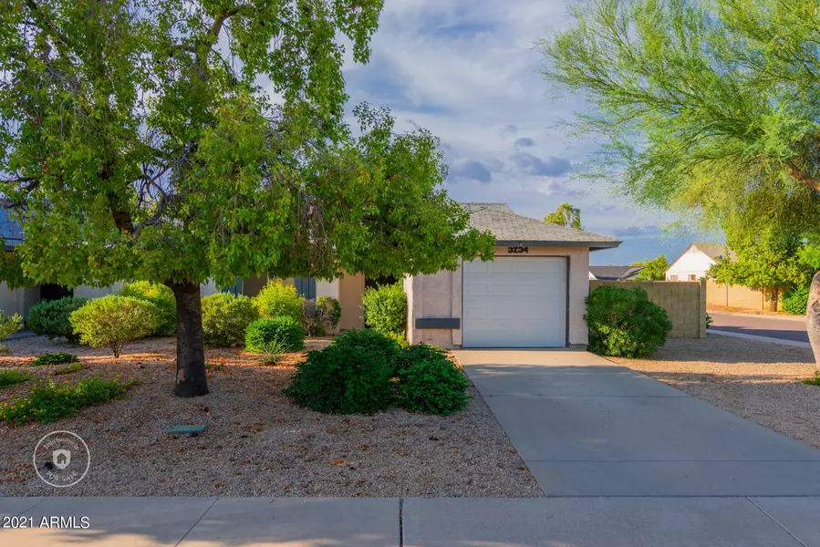 3234 W MOHAWK Lane, Phoenix, AZ 85027