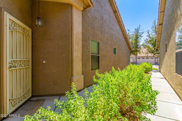 Phoenix, AZ 85048,16620 S 48TH Street ##8