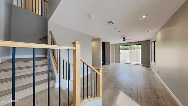 Phoenix, AZ 85016,2241 E PINCHOT Avenue #D9