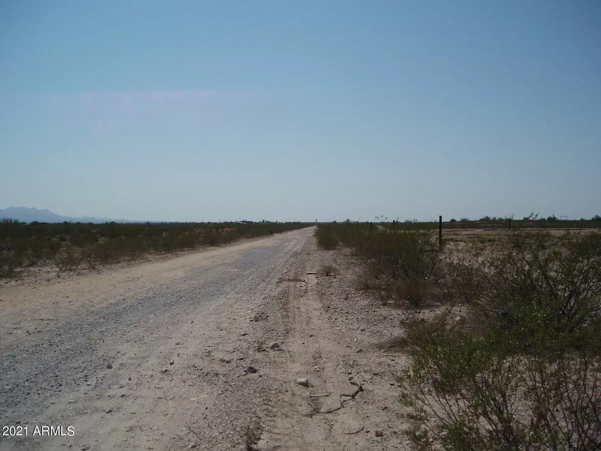 Unincorporated County, AZ 85361,30702 N 299th Avenue #49
