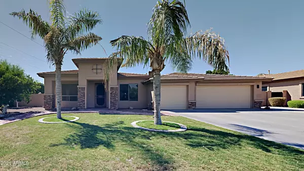 602 N ROANOKE Circle, Mesa, AZ 85205