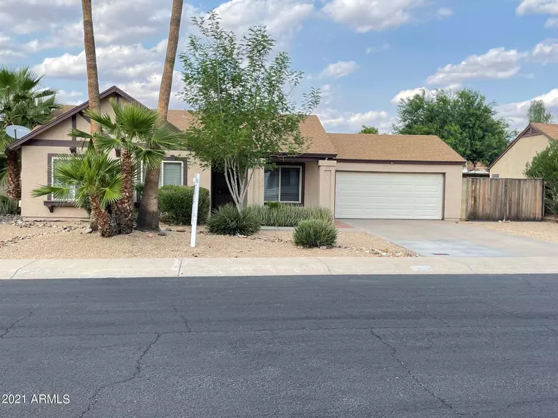 1026 E KERRY Lane, Phoenix, AZ 85024